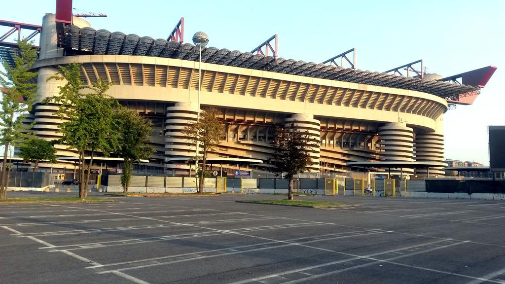 Bed & Breakfast A San Siro 75 Milano Eksteriør bilde